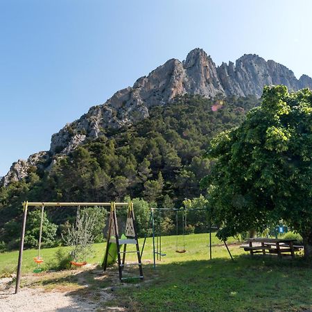 Hotel Domaine Saint Julien à Buis-les-Baronnies Extérieur photo